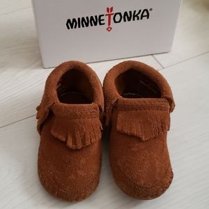 Minnetonka Riley Bootie size 4